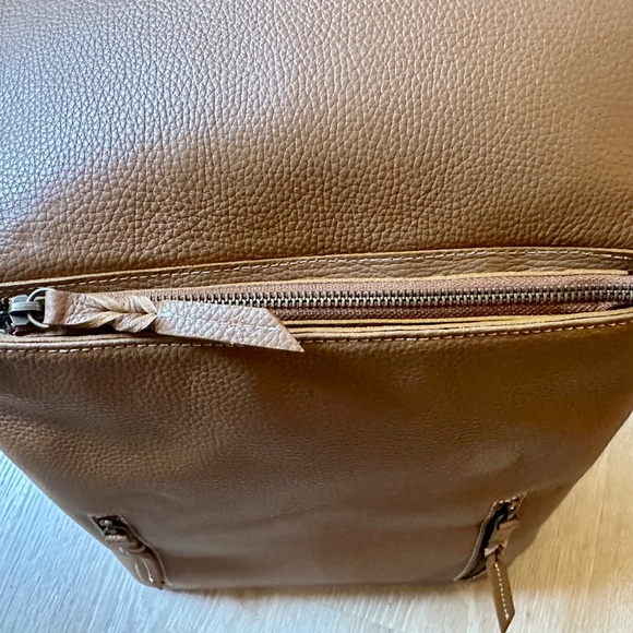 Oughton Paddock Convertible Backpack - Picture 6 of 16